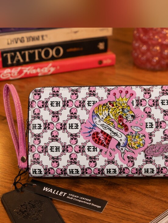 ed hardy ライダース y2k スカル グランジ パンク スタッズレザー Ed Hardy | Bags | Ed Hardy Pink Skull Tiger Crown Wallet Wristlet